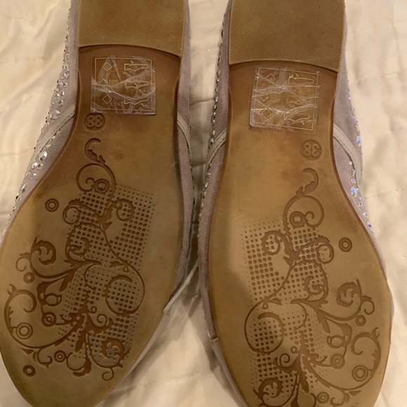 SOLD Aldo’s flats gray with stones - Picture 5 of 5